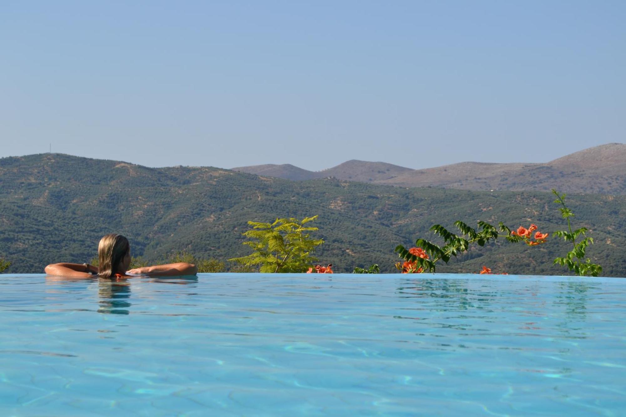 Country Hotel Velani Avdou Екстер'єр фото